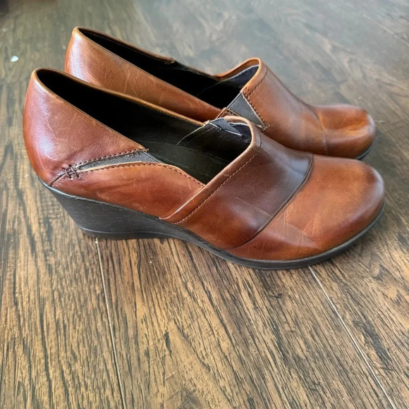 Dansko Rosaline Brown Leather Slip On Wedge Clog Women’s Size 9.5/10 - Picture 9 of 9